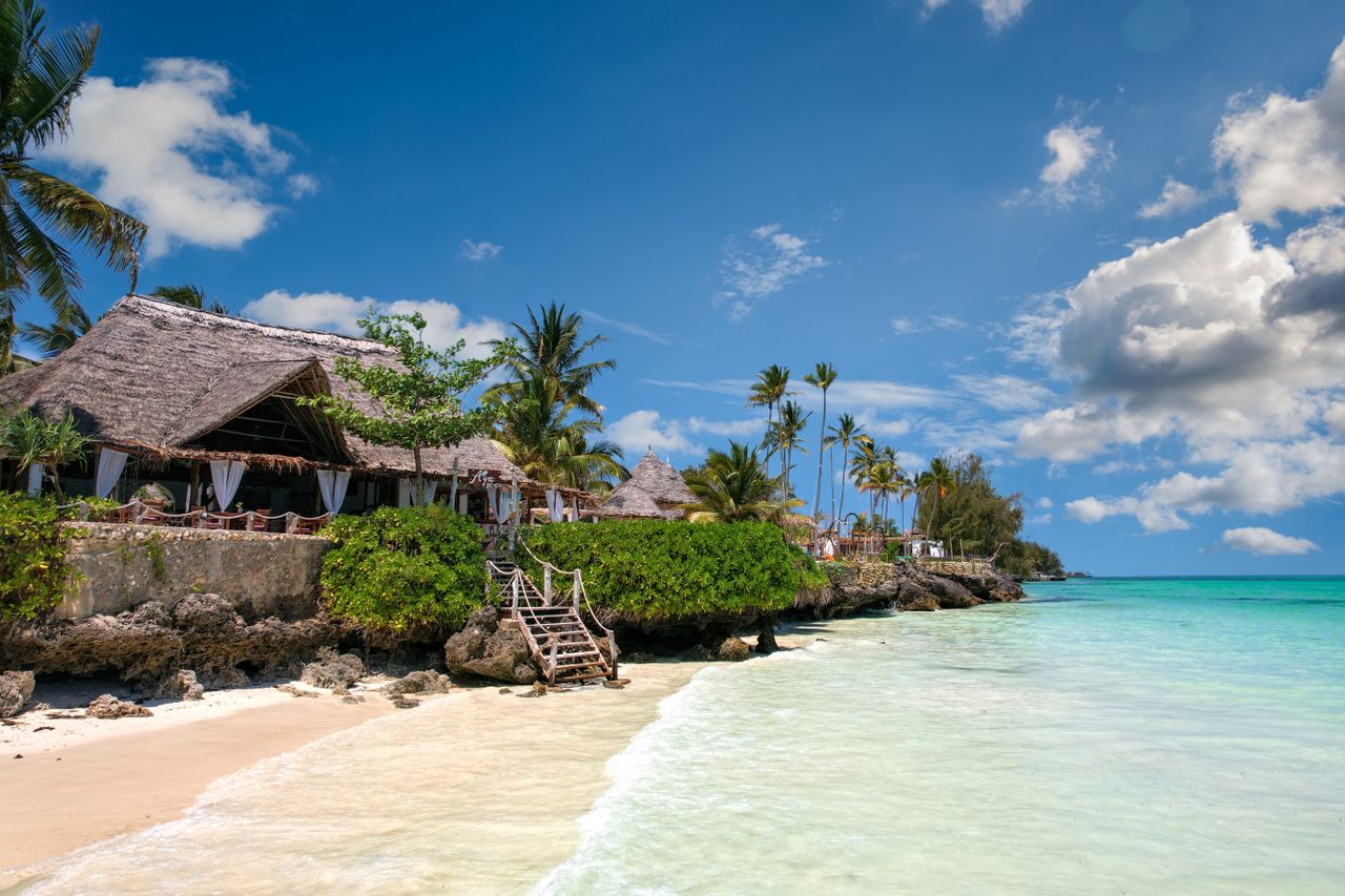 Zanzibar lodge beach scene