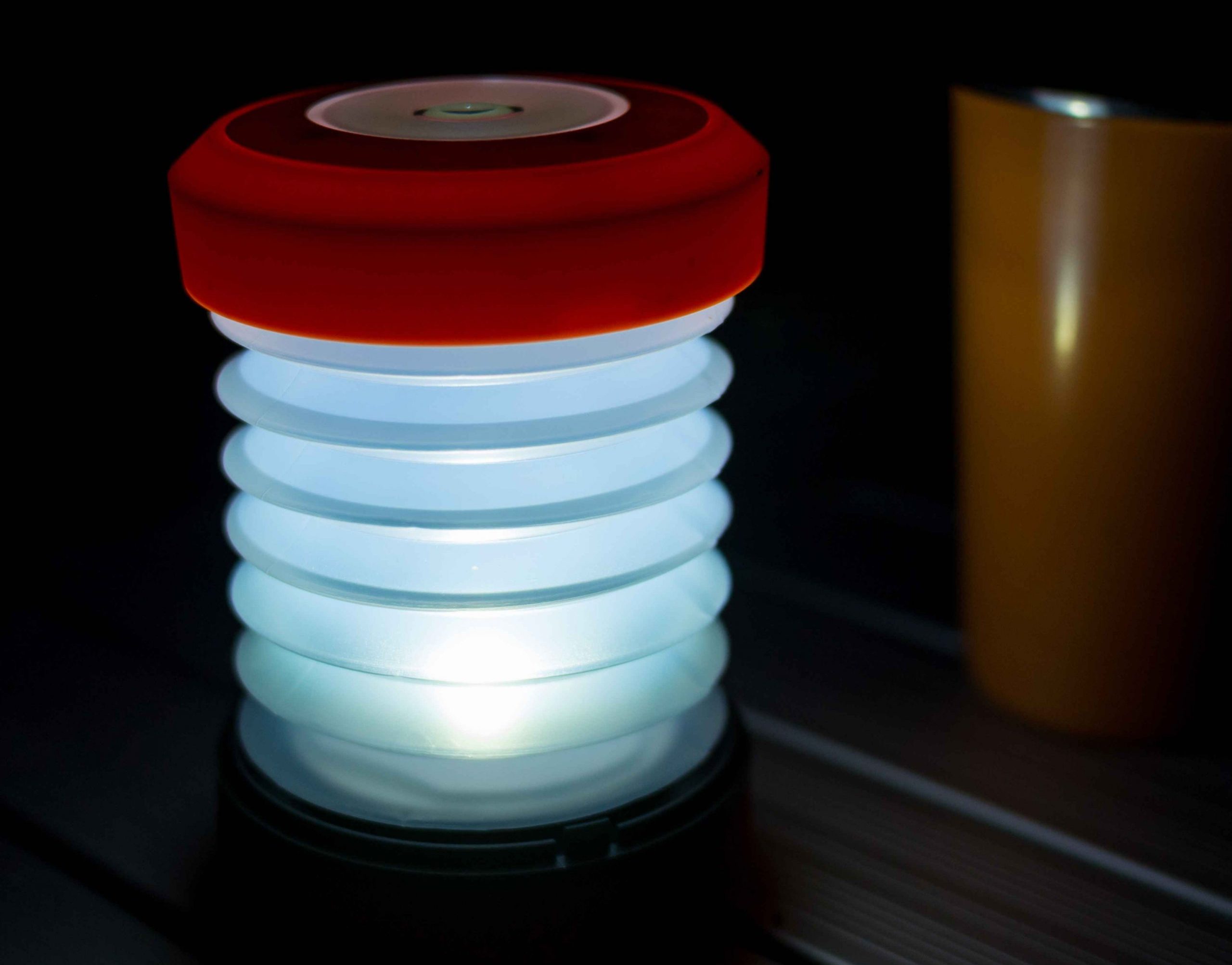 portable collapsible camp light/lantern