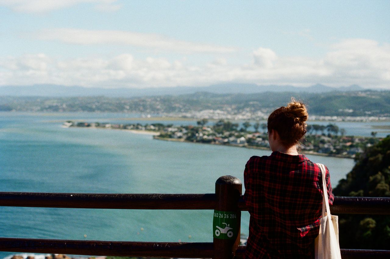 Knysna Garden Route woman at lookout platform