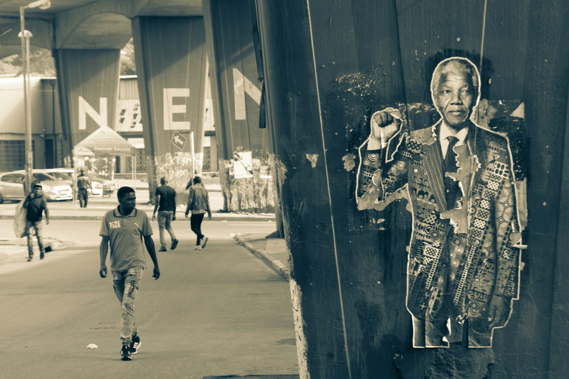 Mandela poster, street scene, Johannesburg