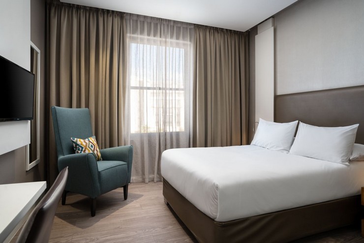 Accommodation in Cape Town Waterfront Breakwater Lodge