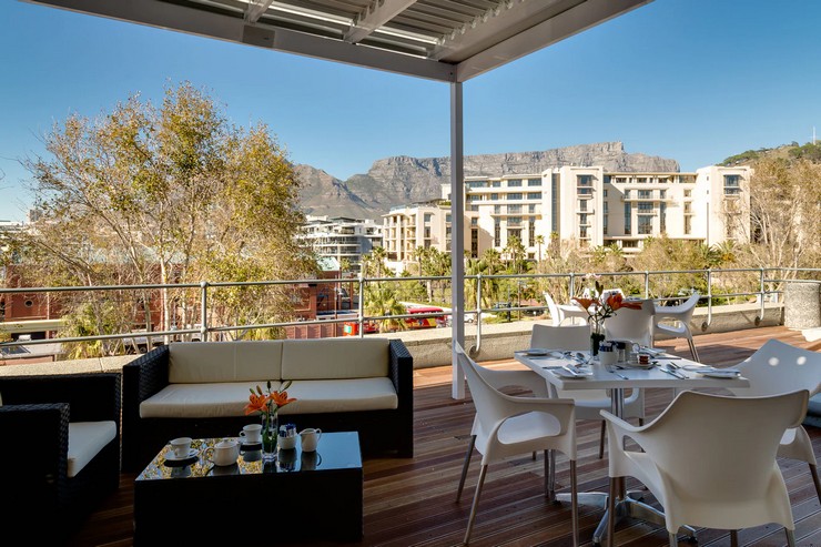 Accommodation in Cape Town Waterfront Breakwater Lodge