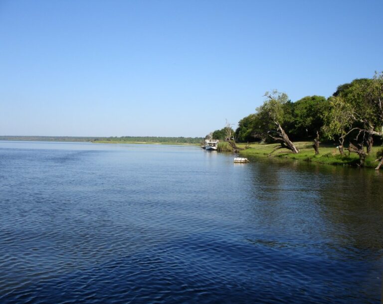 5 reasons to go on safari to Botswana