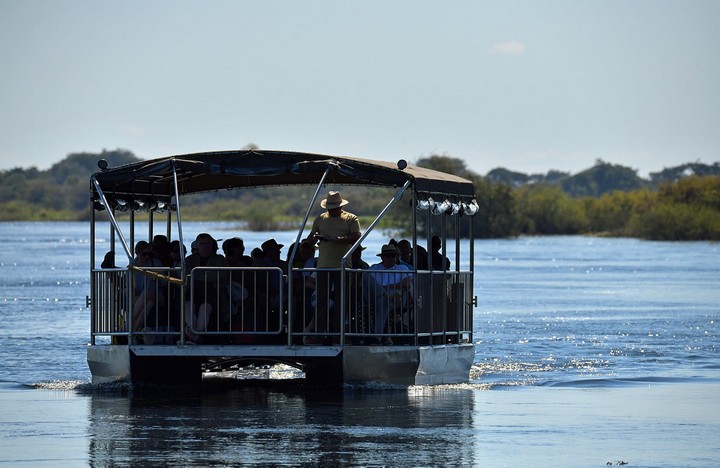 Drift into Wilderness on the Zambezi