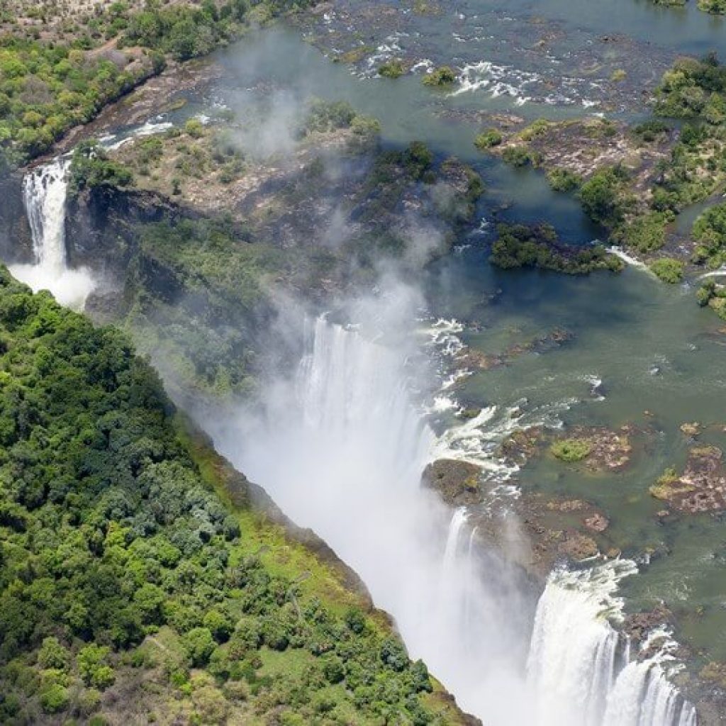 16 Day Zimbabwe and Botswana Safari Wildlife Explorer