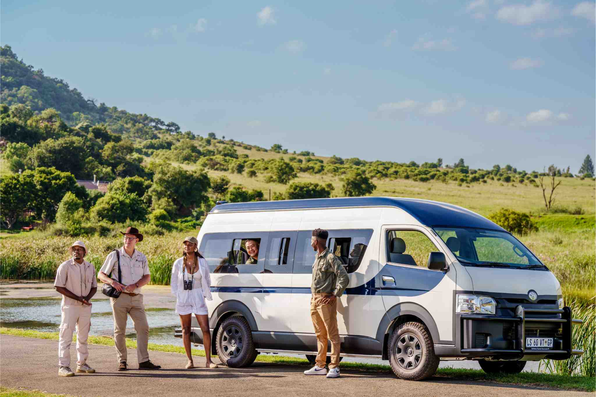 drifters 12 seater quantum 